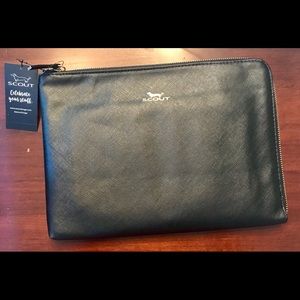 Brand New Scout Zip File Tech Case